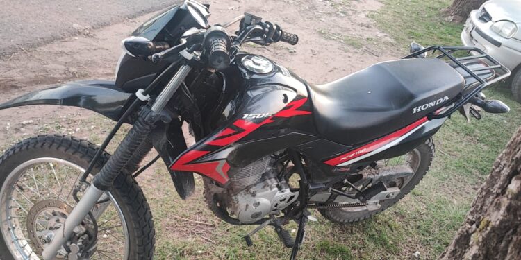 SEGURIDAD:  SE RETUVO UNA MOTO POR GRAVES INCUMPLIMIENTOS