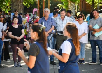 EL MUNICIPIO ACOMPAÑÓ LA CAMINATA POR EL DÍA INTERNACIONAL DE LAS PERSONAS CON DISCAPACIDAD