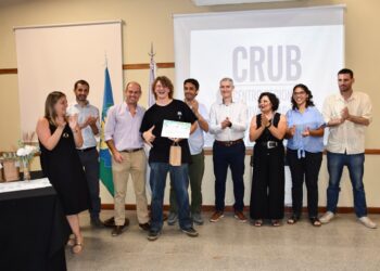 CENTRO REGIONAL UNIVERSITARIO: ACTO DE COLACIÓN Y BRINDIS DE NUESTROS EGRESADOS 13 CENTRO REGIONAL UNIVERSITARIO: ACTO DE COLACIÓN Y BRINDIS DE NUESTROS EGRESADOS