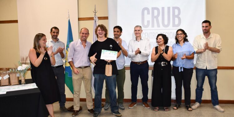 CENTRO REGIONAL UNIVERSITARIO: ACTO DE COLACIÓN Y BRINDIS DE NUESTROS EGRESADOS