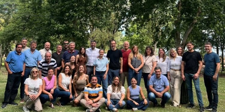 PETRECCA JUNTÓ A LA TROPA DEL PRO DE LA CUARTA EN JUNÍN. FRANZONI Y BRUNO ENTRE LOS PRESENTES