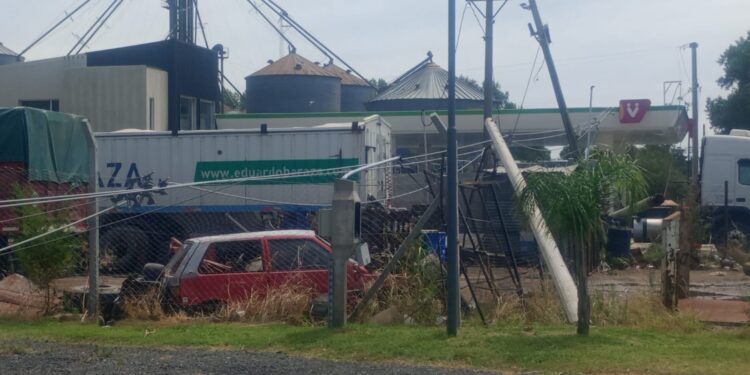 TEMPORAL CAUSO DAÑOS EN ZONA DE RUTA 5. AUTORIDADES EN EL LUGAR