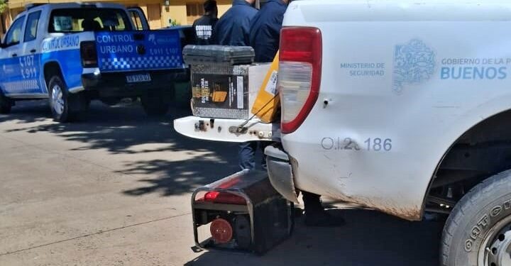 REALIZABAN VENTA AMBULANTE DE HERRAMIENTAS. FUERON DENUNCIADOS E INTERVINO POLICIA 1 REALIZABAN VENTA AMBULANTE DE HERRAMIENTAS. FUERON DENUNCIADOS E INTERVINO POLICIA