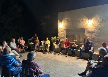 MILITANTES PARTIDARIOS PREOCUPADOS POR LA ACTUALIDAD DEL PERONISMO EN BRAGADO