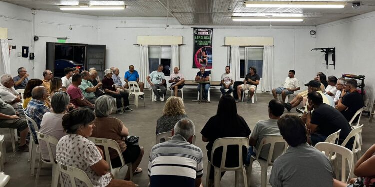 LA MILITANCIA QUIERE INTERNA PARA ORDENAR LA CONDUCCIÓN DEL PERONISMO LOCAL 1 LA MILITANCIA QUIERE INTERNA PARA ORDENAR LA CONDUCCIÓN DEL PERONISMO LOCAL