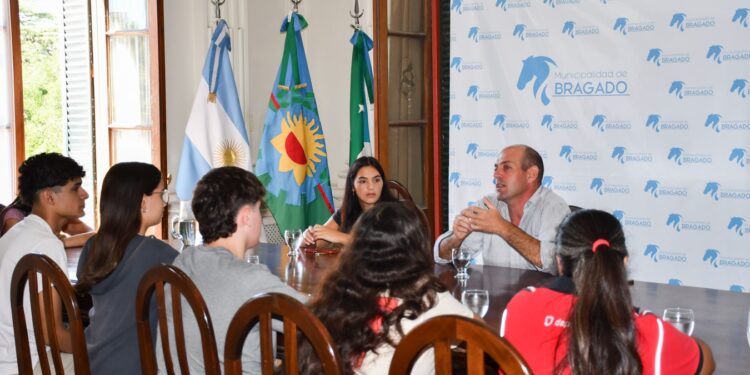 EL CEB 2026 FUE RECIBIDO POR EL SECRETARIO DE GOBIERNO 1 EL CEB 2026 FUE RECIBIDO POR EL SECRETARIO DE GOBIERNO