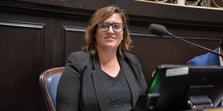 DIPUTADA RECLAMÓ QUE SE GARANTICEN LAS TRANSFERENCIAS DE FONDOS AL SISTEMA NACIONAL DE BOMBEROS VOLUNTARIOS