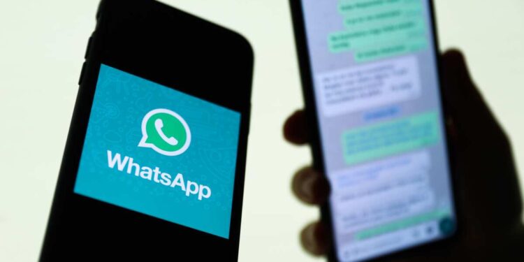 ¿QUE HARIAS SI EL INTENDENTE DE ESCRIBE UN WHATSAPP Y TE PIDE QUE LE TRANSFIERAS?