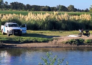 SE INVESTIGAN LA CUSA DEL FALLECIMIENTO DE UN HOMBRE EN CERCANÍAS DEL PUENTE DE “LA CARLOTA” 6 SE INVESTIGAN LA CUSA DEL FALLECIMIENTO DE UN HOMBRE EN CERCANÍAS DEL PUENTE DE “LA CARLOTA”