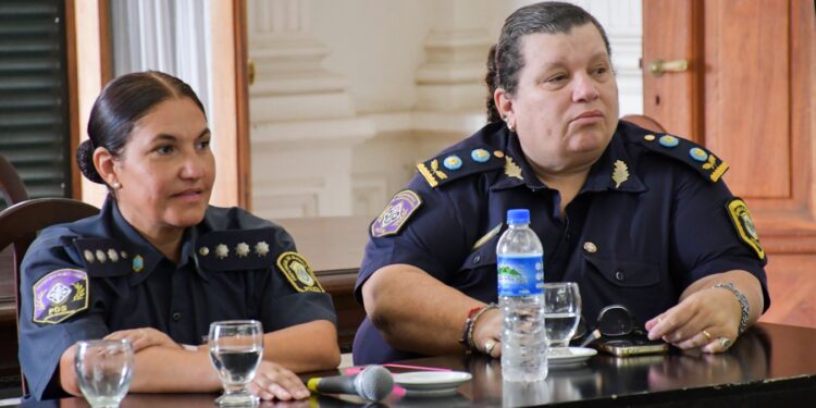 JORNADA DE DEBATE Y CAPACITACIÓN PARA EL PERSONAL DE SEGURIDAD