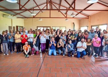 MAYORES BONAERENSES ACTIVOS EN BRAGADO. VISITA DE FUNCIONARIOS PROVINCIALES 10 MAYORES BONAERENSES ACTIVOS EN BRAGADO. VISITA DE FUNCIONARIOS PROVINCIALES