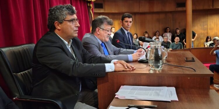 BARENGHI ABRIO LAS SESIONES: CRITICAS A LOS OPOSITORES QUE SOLOS BUSCAN REDITO MEDIÁTICO