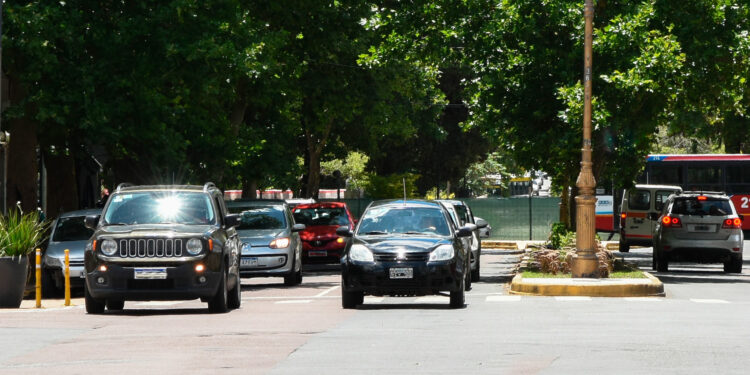 LA PATENTE BAJA PARA EL 75% DE LOS VEHICULOS RADICADOS EN LA PROVINCIA DE BUENOS AIRES