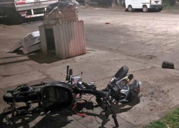 DOS MOTOS PROTAGONISTAS DE UN ACCIDENTE. TRES HERIDOS