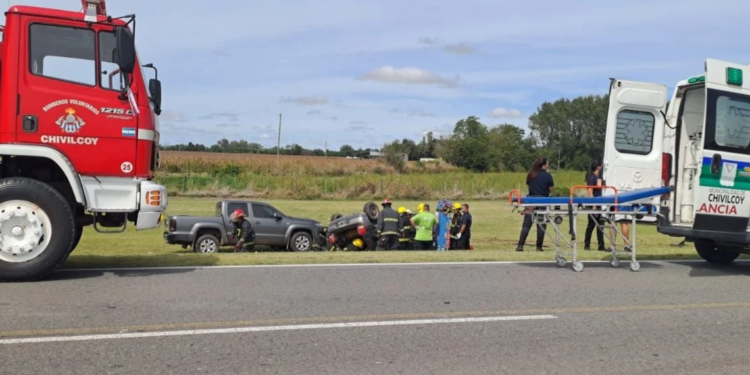 UN FALLECIDO Y VARIOS HERIDOS EN LA RUTA 30 TRAS UN TRIPLE CHOQUE