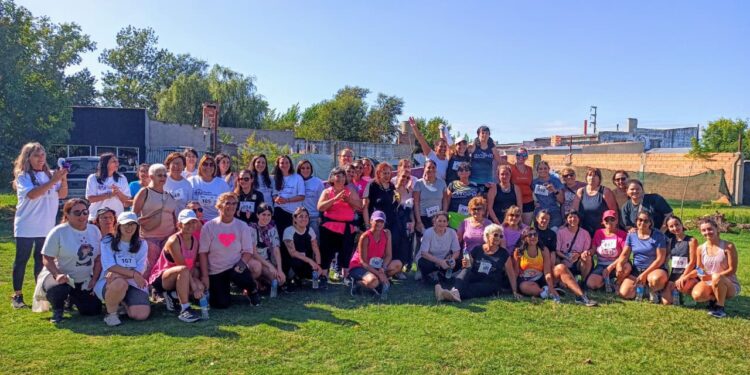 GRAN PARTICIPACIÓN EN LA SEGUNDA CORRE CAMINATA POR EL DÍA INTERNACIONAL DE LA MUJER