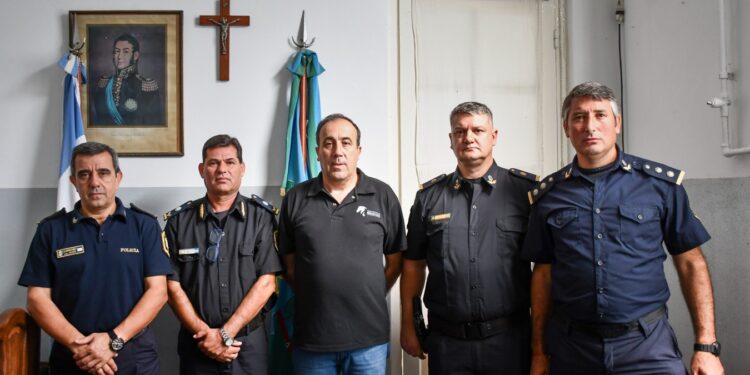 SEGURIDAD: PRESENTACIÓN DEL NUEVO JEFE DE ESTACIÓN DE POLICÍA COMUNAL