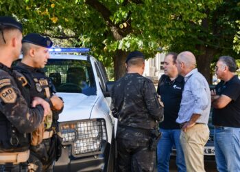 SE CONCRETO UN VIEJO ANHELO: NUEVO MÓVIL PARA EL GAD