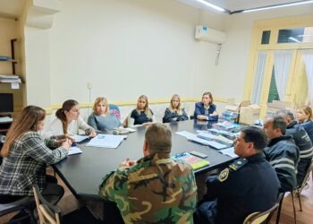 ACCIONES CONJUNTAS ANTE AMENAZAS EN ESCUELAS: EDUCACIÓN Y  SEGURIDAD COORDINAN TRABAJO PREVENTIVO