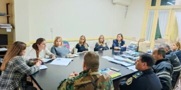 ACCIONES CONJUNTAS ANTE AMENAZAS EN ESCUELAS: EDUCACIÓN Y  SEGURIDAD COORDINAN TRABAJO PREVENTIVO