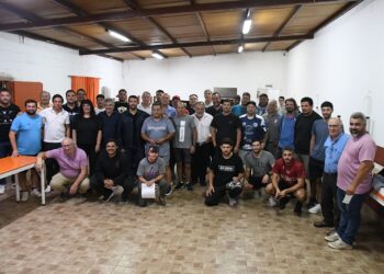 ENTREGA DE CHEQUES A 31 ENTIDADES DEPORTIVAS: SE DISTRIBUYERON MÁS DE 15 MILLONES DE PESOS