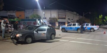 ACCIDENTE EN LA MADRUGADA. UNA JOVEN QUE IBA EN MOTO, RESULTO HERIDA