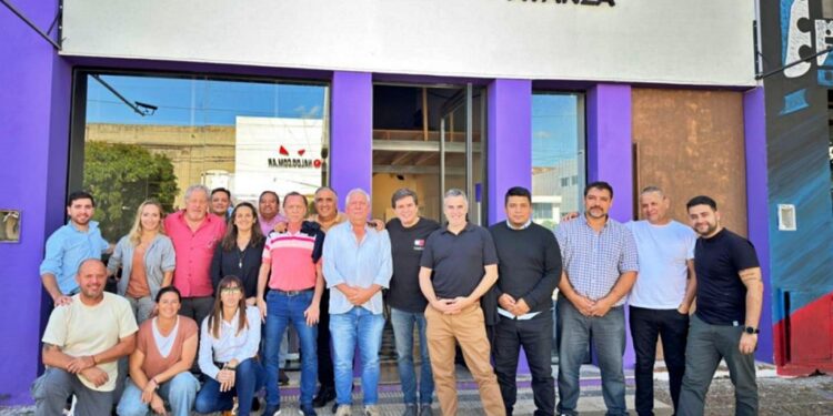 MONZON REPRESENTO A BRAGADO EN UN PLENARIO DE LA LIBERTAD AVANZA DE LA 4TA.