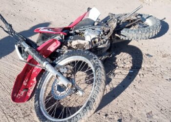 GRAVES CONSECUENCIAS PARA UN JOVEN DE 19 AÑOS POR EL CHOQUE DE UNA MOTO Y UN AUTO