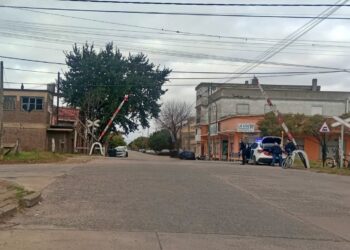 UN CICLISTA RESULTÓ CON UNA FRACTURA AL SER EMBESTIDO POR UN AUTOMÓVIL.