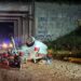 UN AUTO CAYO DEL PUENTE DE LA RUTA 46. EL CONDUCTOR ESTA A SALVO