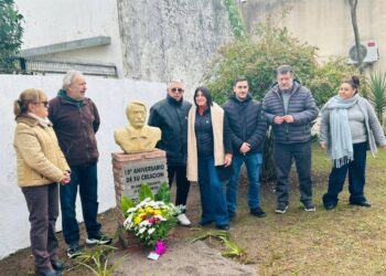 LA UNIDAD SANITARIA DE MECHITA “EVA PERÓN” CUMPLIO 15 AÑOS Y SE DESCUBRIÓ UN BUSTO DE ALDO OMAR SAN PEDRO