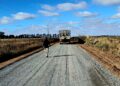 SIGUE ADELANTE LA OBRA DE CONSOLIDADO DEL ACCESO A IRALA
