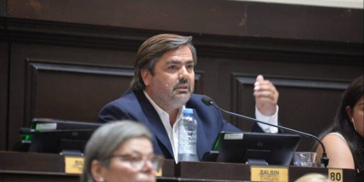 UNIDAD EN LA UCR BONAERENSE: EMILIANO BALBÍN PRESIDIRÁ EL COMITÉ PROVINCIA