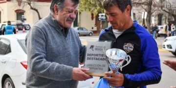 EMOTIVO RECIBIMIENTO A “TANQUI” FERNÁNDEZ, RECIENTE CAMPEÓN DEL MUNDO SENIOR DE FOOTGOLF