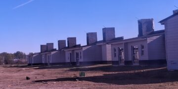 VIVIENDAS EX CÁRITAS: EL MUNICIPIO LLAMO A LICITACION PARA SU TERMINACION