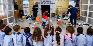 EL PROGRAMA DE EDUCACIÓN AMBIENTAL SIGUE RECORRIENDO LOS JARDINES DE BRAGADO