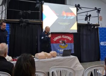 PERSONAL DE CONTROL URBANO PARTICIPÓ DE UNA CAPACITACIÓN SOBRE RCP Y PREVENCIÓN DE INTOXICACIONES POR MONÓXIDO DE CARBONO 1 PERSONAL DE CONTROL URBANO PARTICIPÓ DE UNA CAPACITACIÓN SOBRE RCP Y PREVENCIÓN DE INTOXICACIONES POR MONÓXIDO DE CARBONO