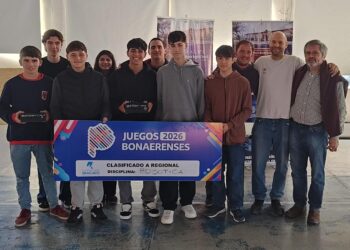 DESTACADA ACTUACIÓN EN ROBÓTICA EN LOS TORNEOS BONAERENSES: PASE A LA INSTANCIA REGIONAL. 6 DESTACADA ACTUACIÓN EN ROBÓTICA EN LOS TORNEOS BONAERENSES: PASE A LA INSTANCIA REGIONAL.