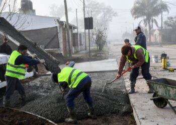 PAVIMENTO: A PUNTO DE CONCLUIR LA PRIMERA ETAPA EN BARRIO RIPARI