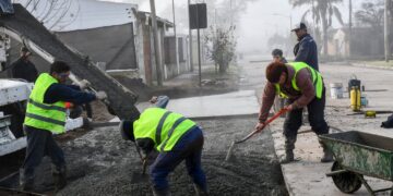 PAVIMENTO: A PUNTO DE CONCLUIR LA PRIMERA ETAPA EN BARRIO RIPARI