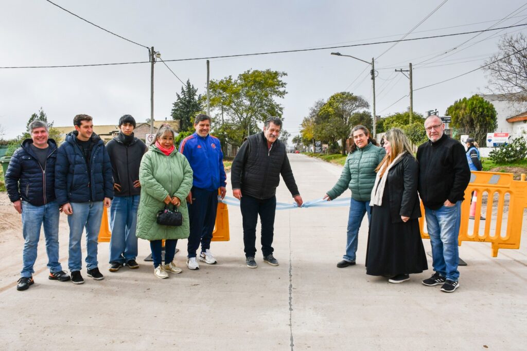 BARENGHI INAUGURACION PAVIMENTO1