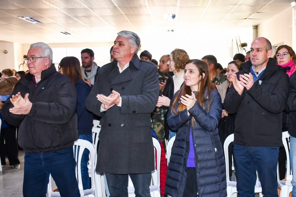 aniversario warnes 1