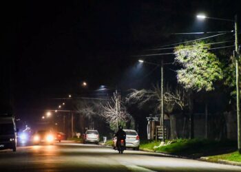 OBRAS DE ILUMINACIÓN CON LED EN PUEBLO NUEVO Y EXTENSIÓN A MÁS BARRIOS