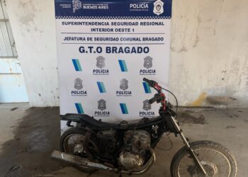 POLICIA SECUESTRO UNA MOTO CON NUMERO DE MOTOR ADULTERADO Y SE CLAUSURO UN TALLER