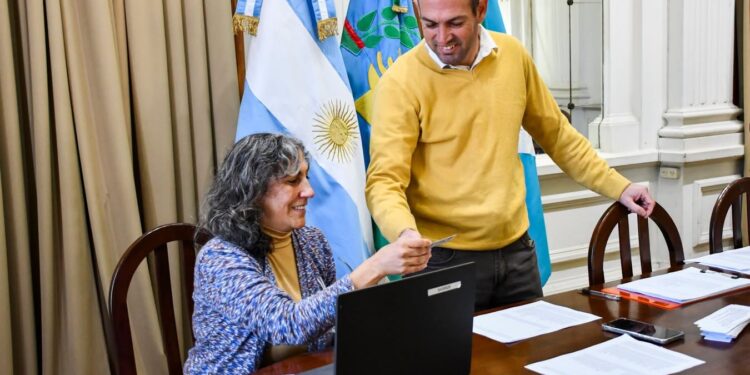 SE LLEVÓ A CABO UNA JORNADA DE REGULARIZACIÓN DE DEUDAS DE VIVIENDAS
