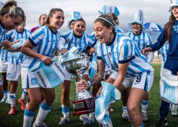 RACING, EL EQUIPO DE LA MECHITENSE ROCIO BUENO, CAMPEÓN POR PRIMERA VEZ DEL FÚTBOL FEMENINO 6 RACING, EL EQUIPO DE LA MECHITENSE ROCIO BUENO, CAMPEÓN POR PRIMERA VEZ DEL FÚTBOL FEMENINO