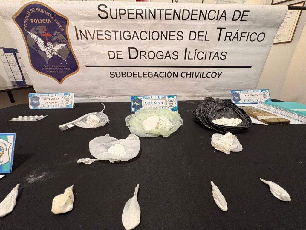 BRAGADO: DOS ALLANAMIENTOS CON SECUESTRO DE COCAÍNA 9 allanamiento dorgas bragado 4