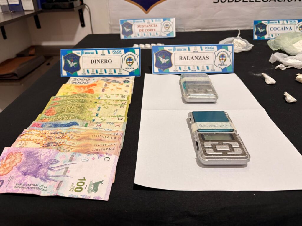 BRAGADO: DOS ALLANAMIENTOS CON SECUESTRO DE COCAÍNA 10 allanamiento dorgas bragado 5