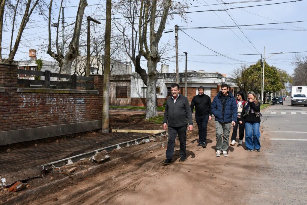 UNA OBRA POSTERGADA POR MUCHO TIEMPO, AHORA ESTA EN MARCHA: LAS NUEVAS VEREDAS DE LA ESCUELA NORMAL 6 barenghi veredas normal