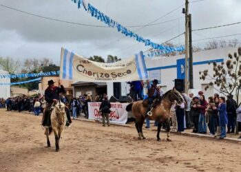 OTRO AÑO DE NUTRIDO ACOMPAÑAMIENTO A LA FIESTA DEL CONCURSO DEL CHORIZO SECO